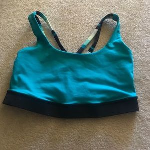 Lululemon sports bra